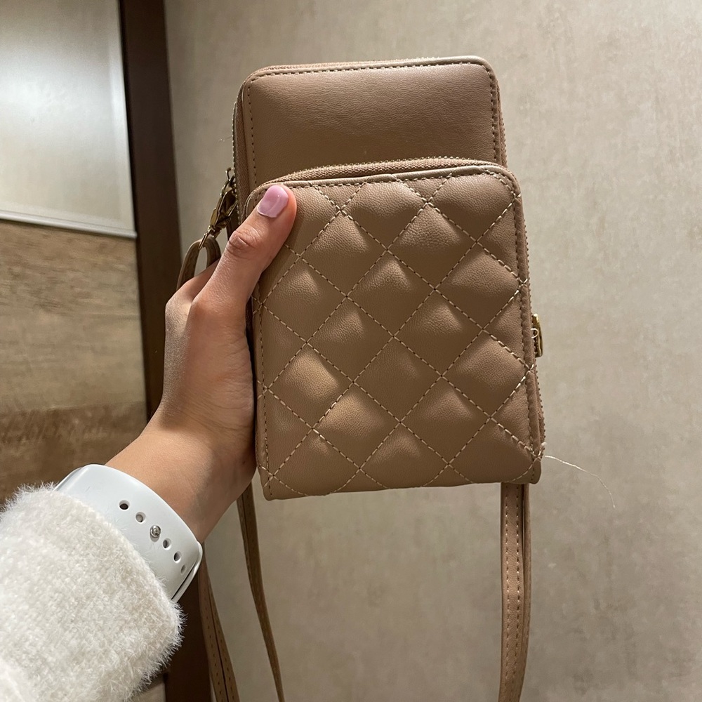 Cross body bag New Never used without tags